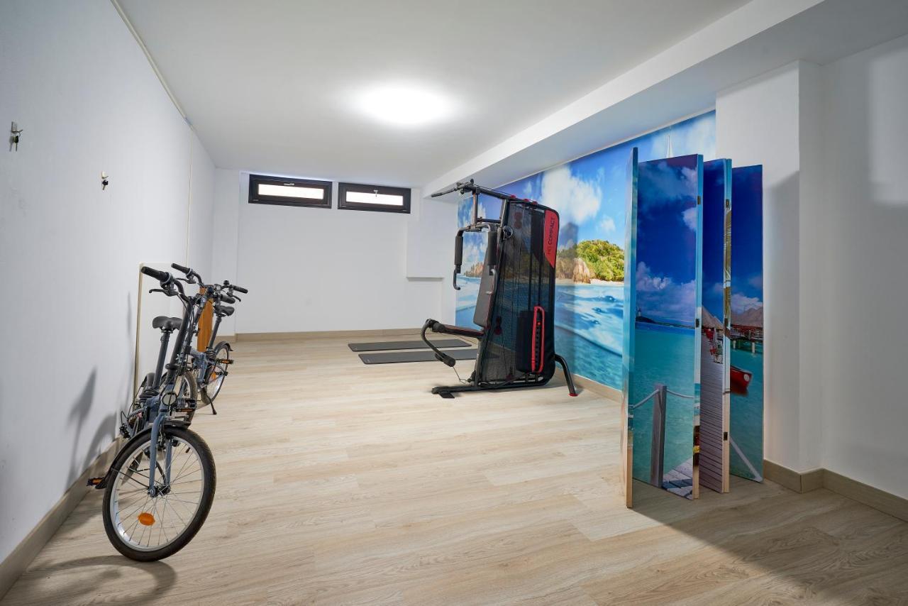 Studio Deluxe With Shared Roof Terrace Малага Екстер'єр фото